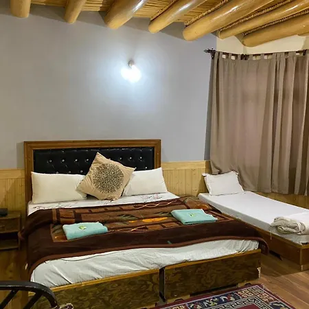 Zaltak Guest House And Hostel Leh Exterior photo