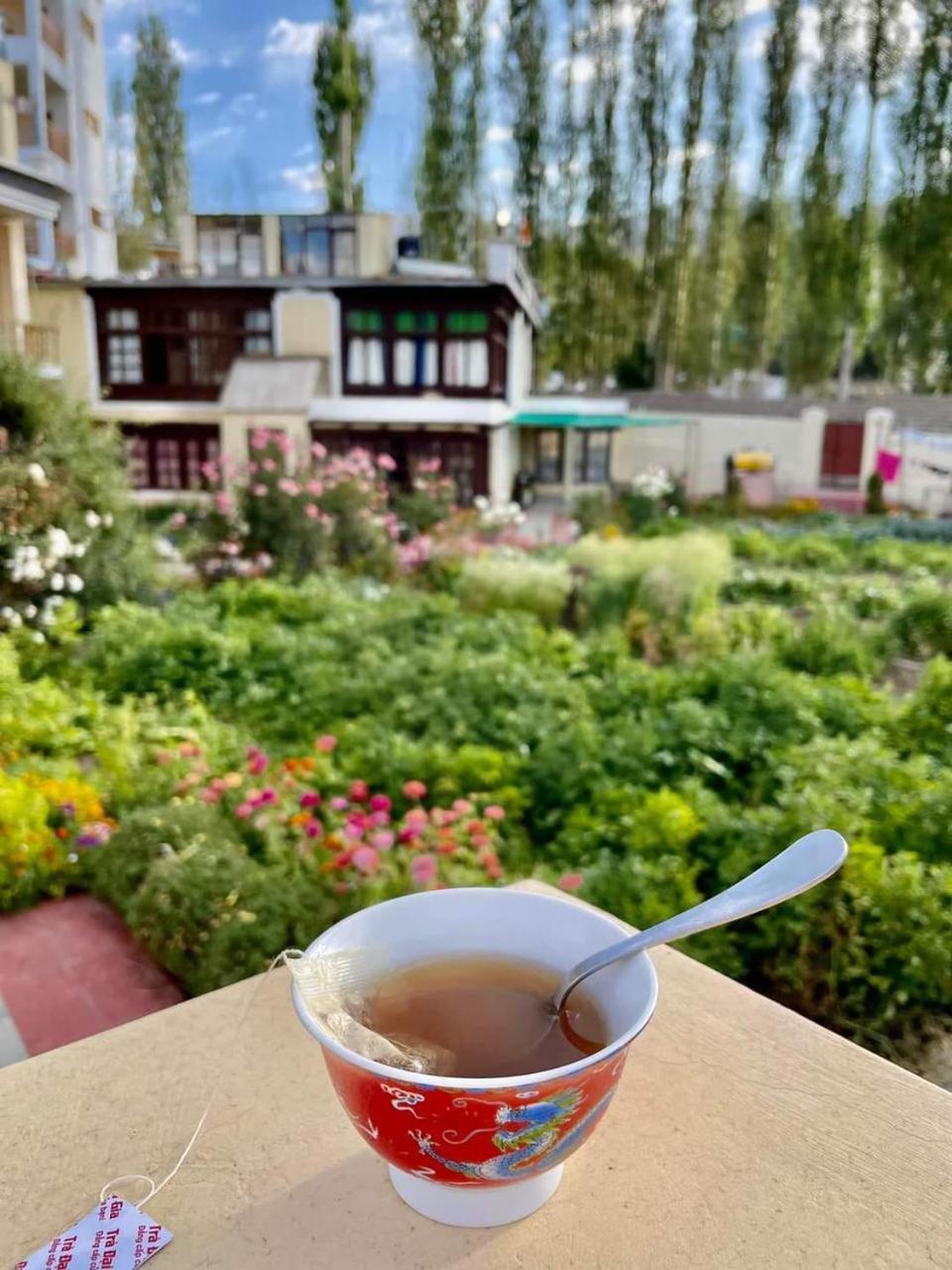 Zaltak And * Leh