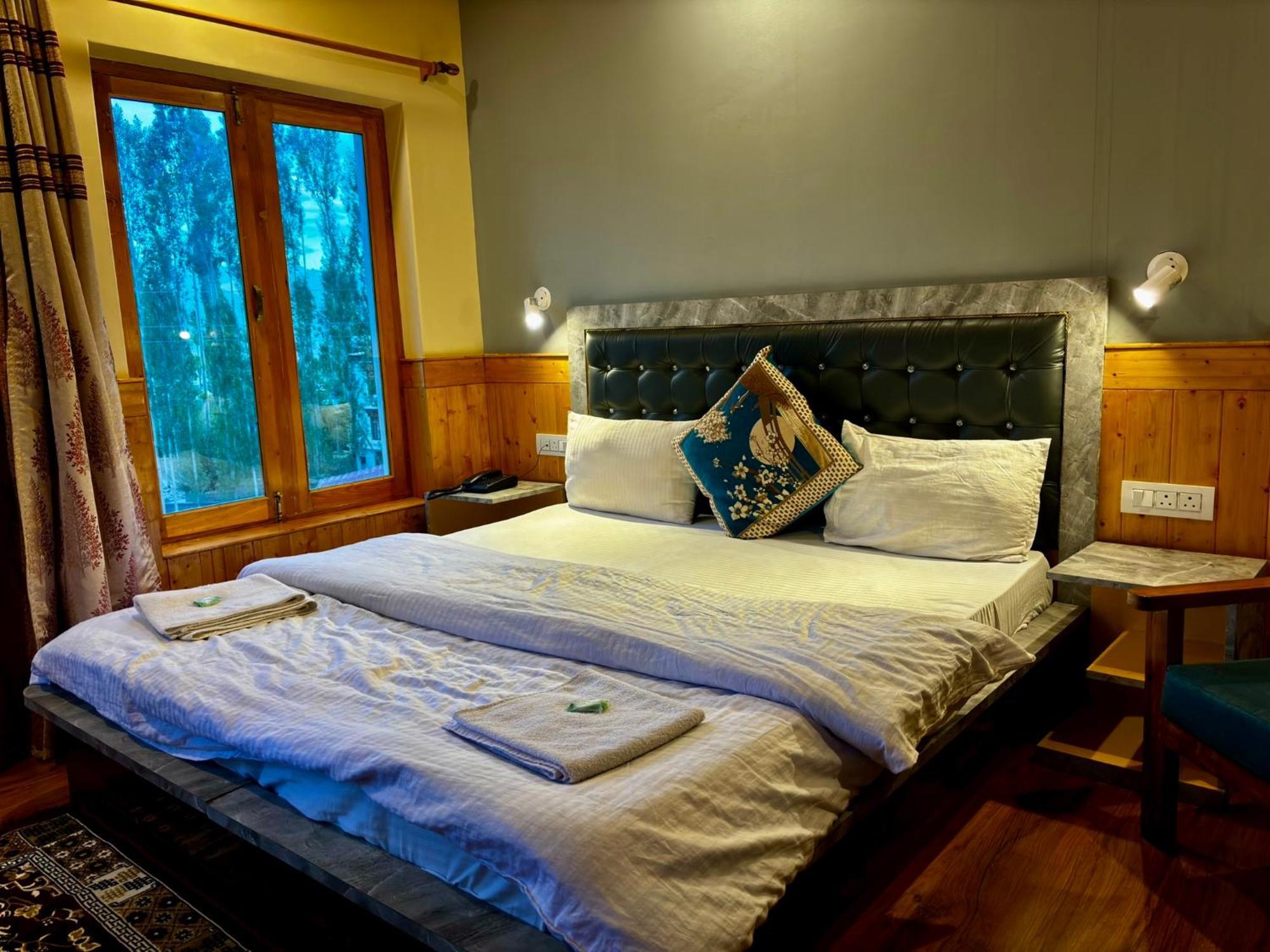 Zaltak And Homestay *