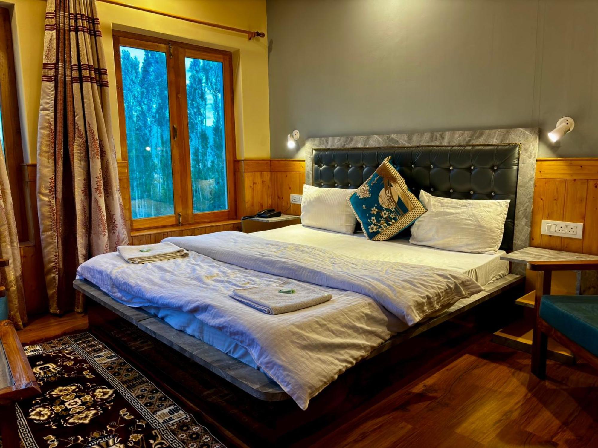 Zaltak And Homestay
